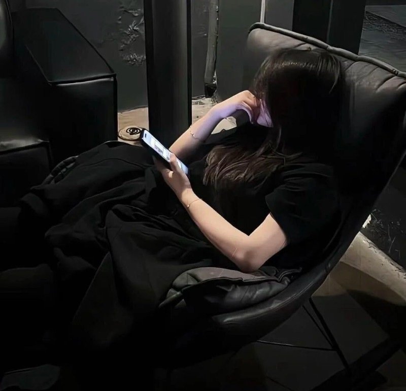 avatar ảnh buồn chất nữ 13