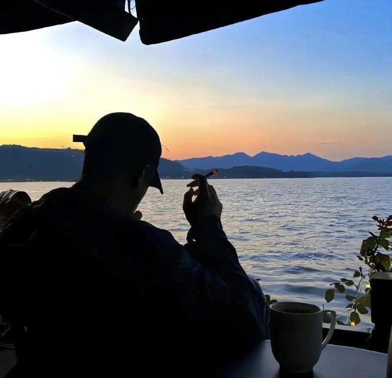 avatar buồn tâm trạng 19