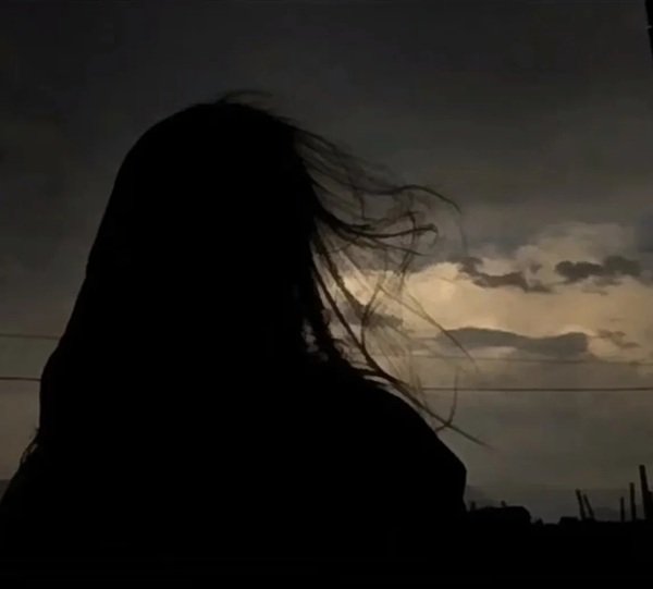 avatar đen buồn con gái 4