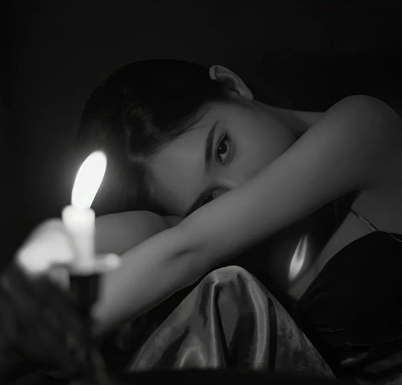 avatar đen trắng buồn 33