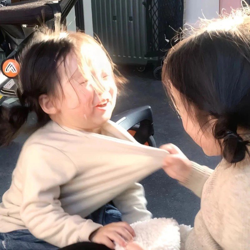 avatar đôi bạn thân nữ vô tri 14