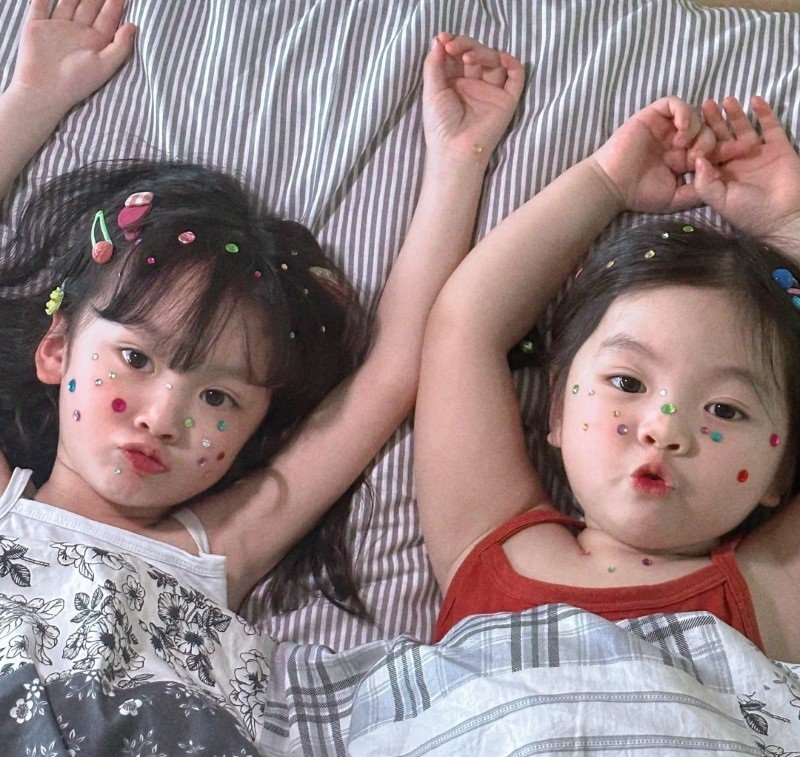 avatar đôi bạn thân nữ vô tri 21