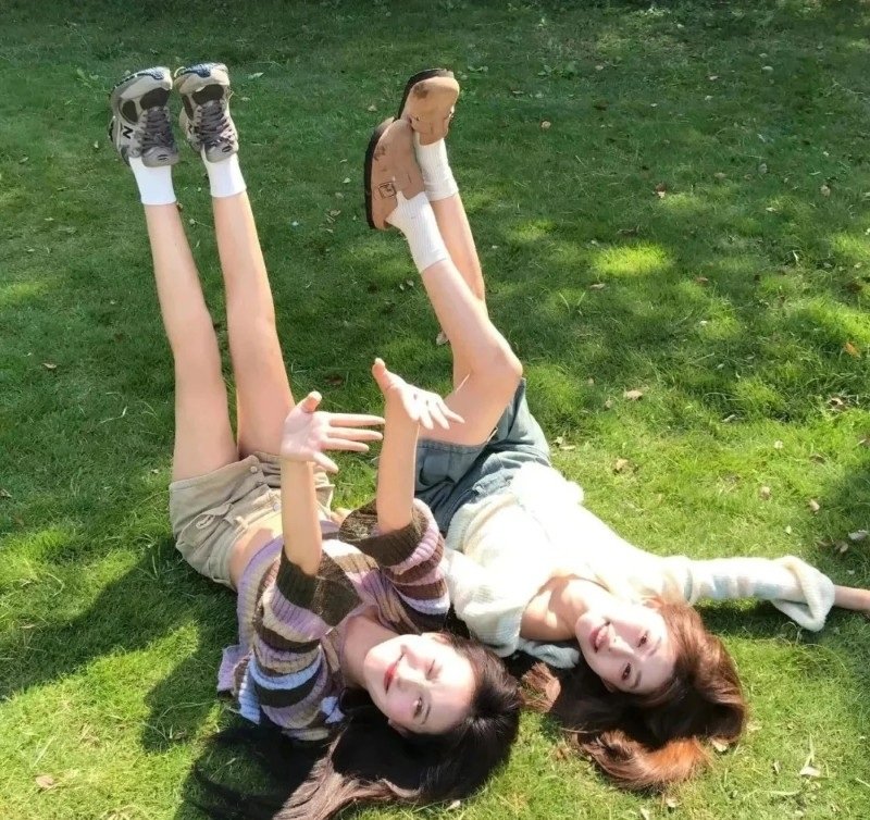 avatar đôi bạn thân nữ vô tri 6