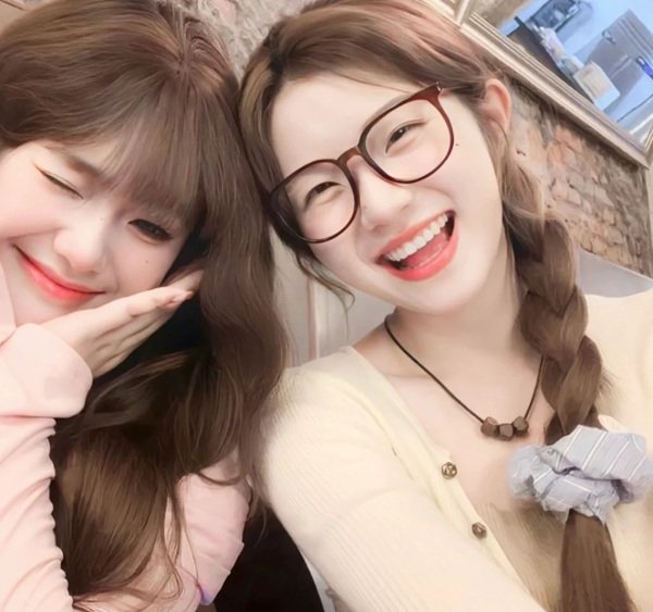 avatar đôi bạn thân nữ​ 42