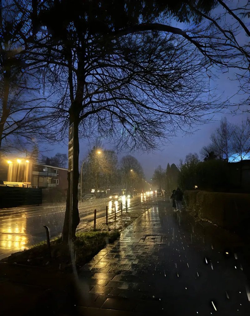 avatar facebook buồn 32