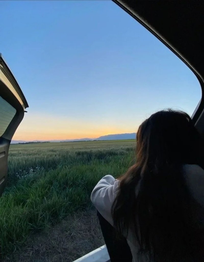 avatar facebook buồn 36