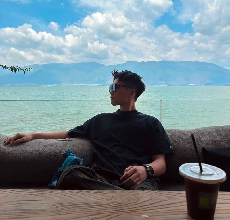 avatar mặc định ngầu 32