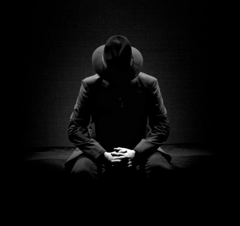 avatar màu đen buồn 18