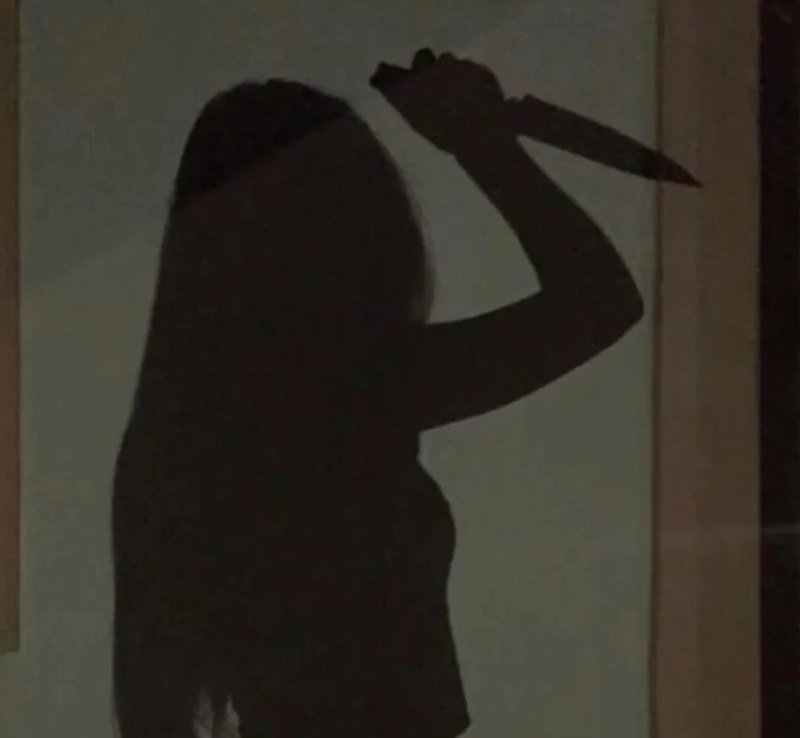 avatar màu đen buồn 30