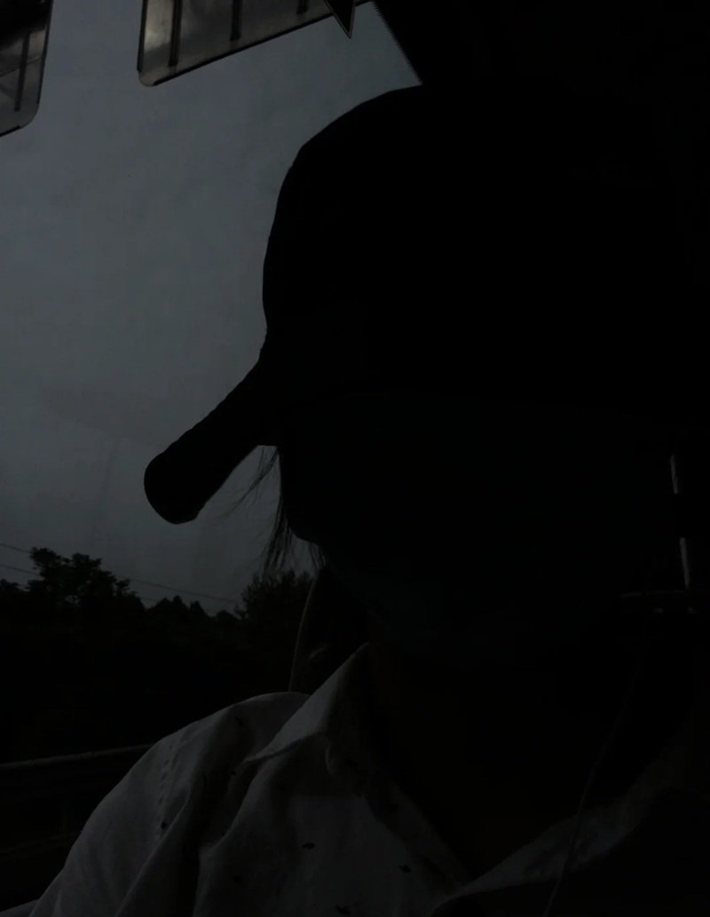 avatar màu đen buồn 5