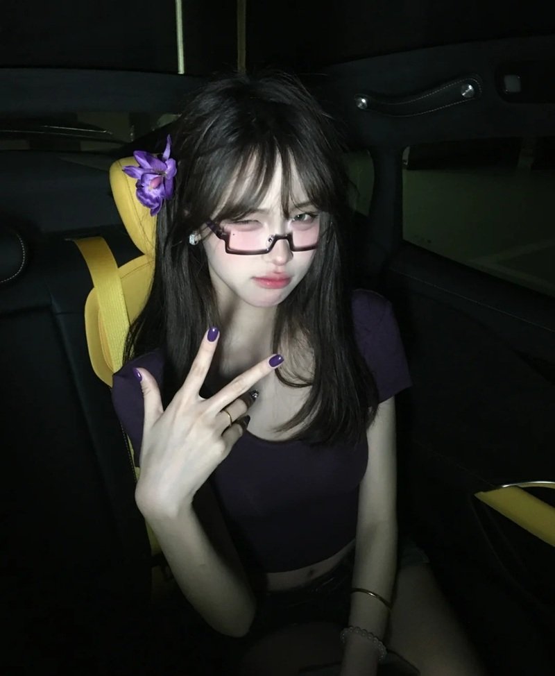 avatar màu tím ngầu 27