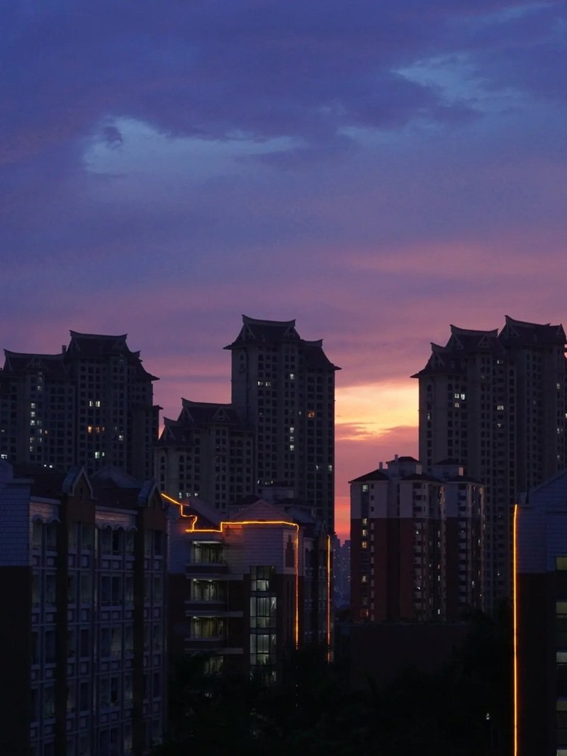 avatar màu tím ngầu 9