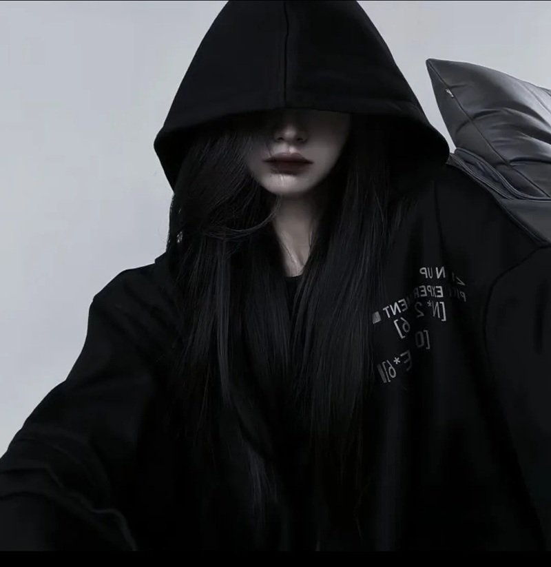 avatar nữ ngầu 12