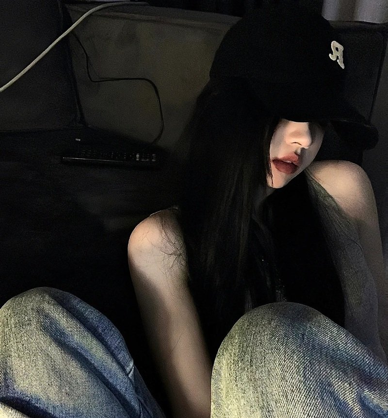 avatar nữ ngầu 19