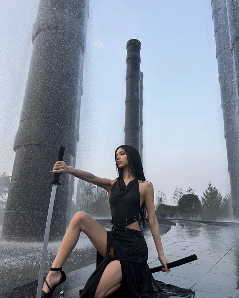 avatar nữ ngầu 37