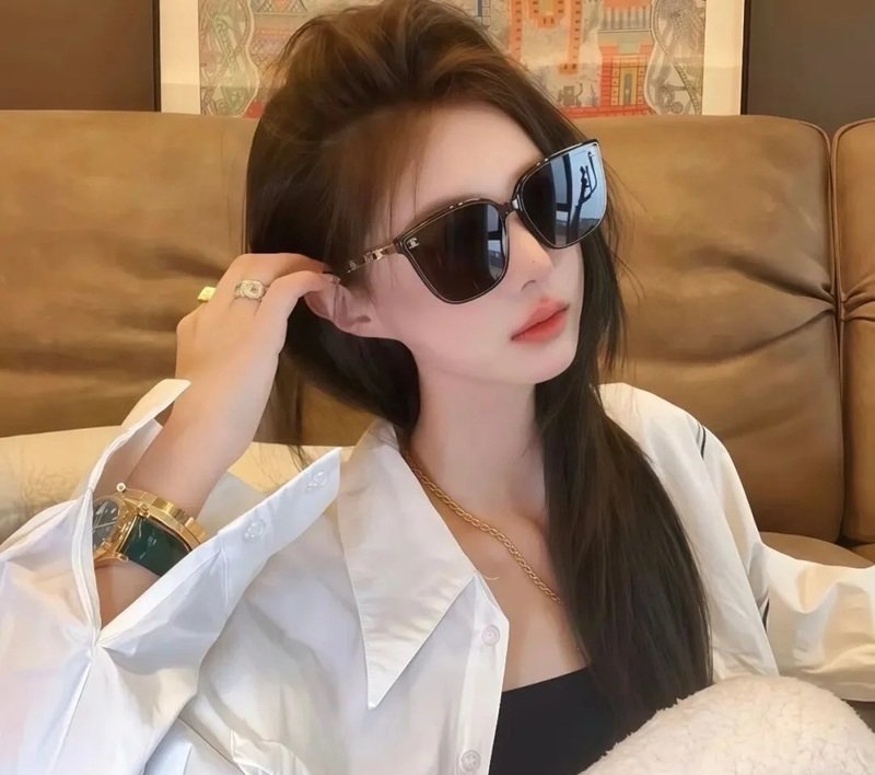 avatar nữ ngầu 43