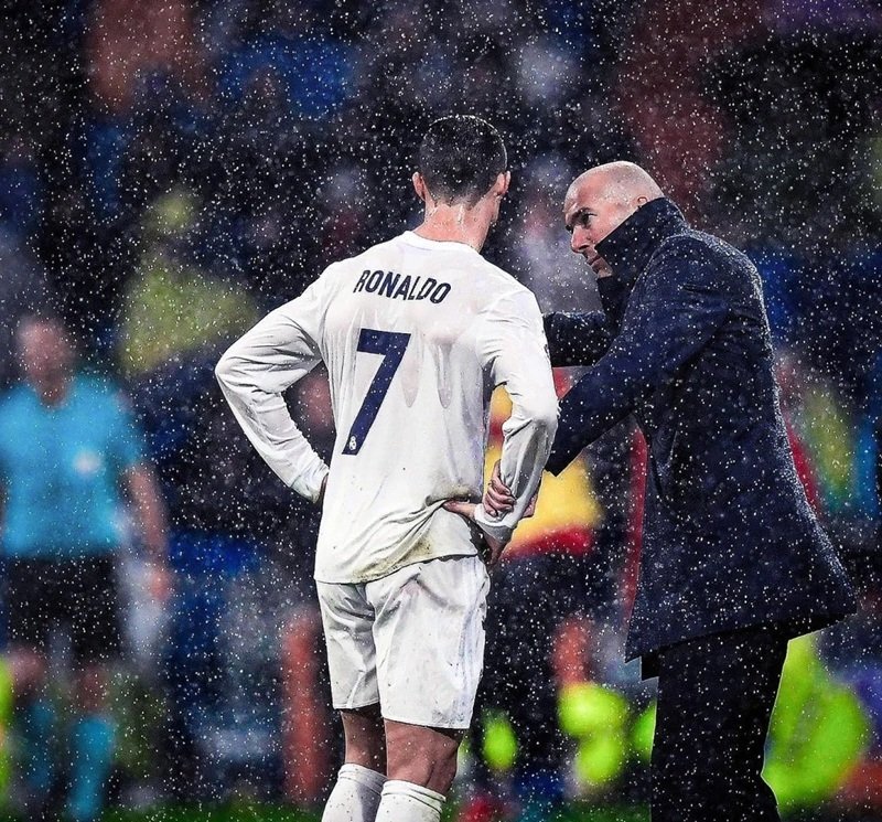 Bỏng mắt 100+ ảnh avatar Ronaldo ngầu cực chất – Nét căng - Hình ảnh bài viết