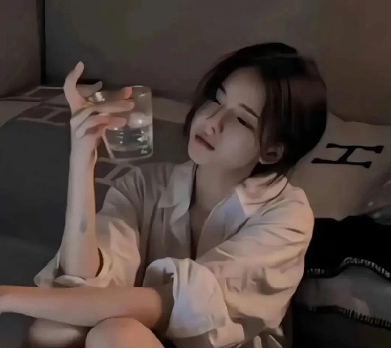 avatar tâm trạng buồn 28