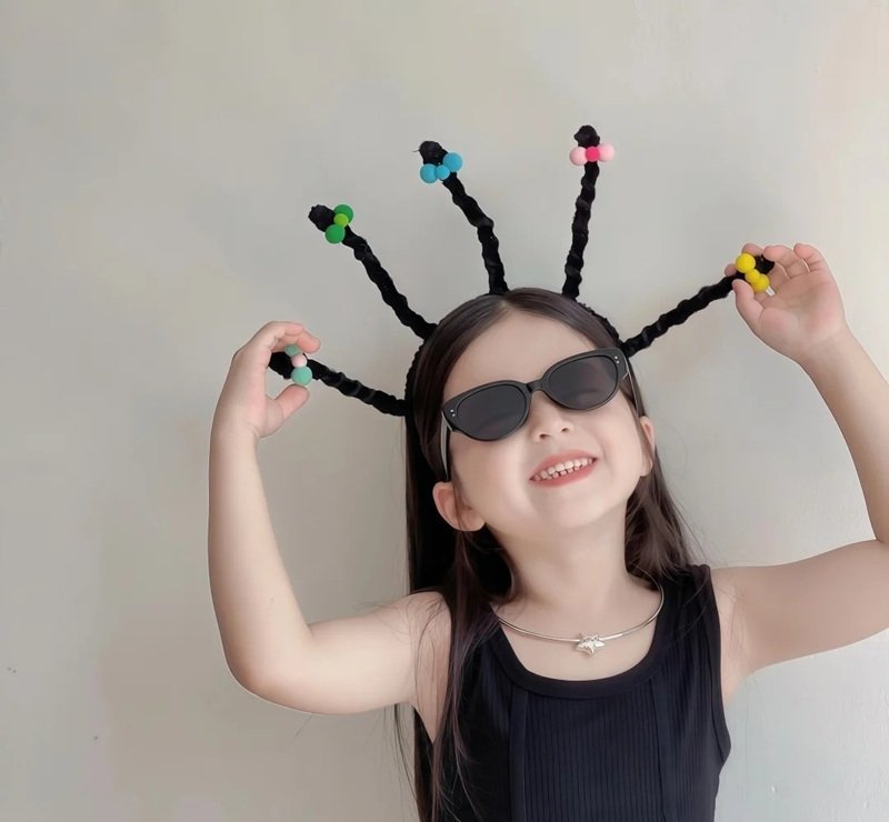 hình ảnh avatar cá tính nữ cute 32