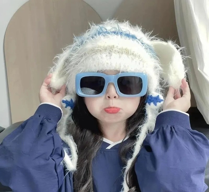 hình ảnh avatar cá tính nữ cute 43