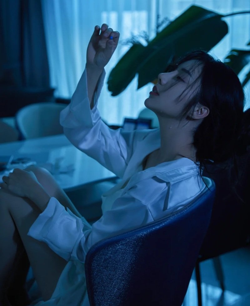 hình avatar ảnh buồn chất nữ 13