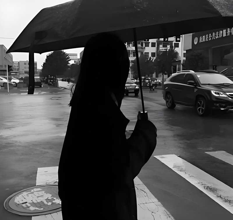 hình avatar đen buồn con gái 8