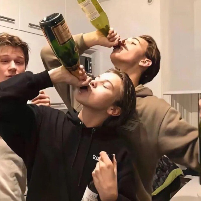 avatar nhóm chất ngầu 7