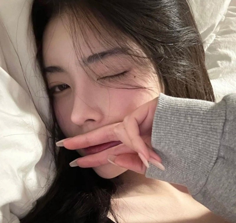 avatar nữ che mặt người thật 1