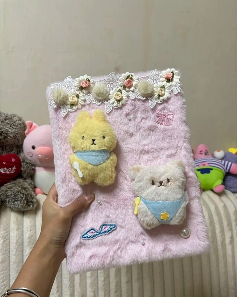 hình ảnh quyển sách trang trí bìa