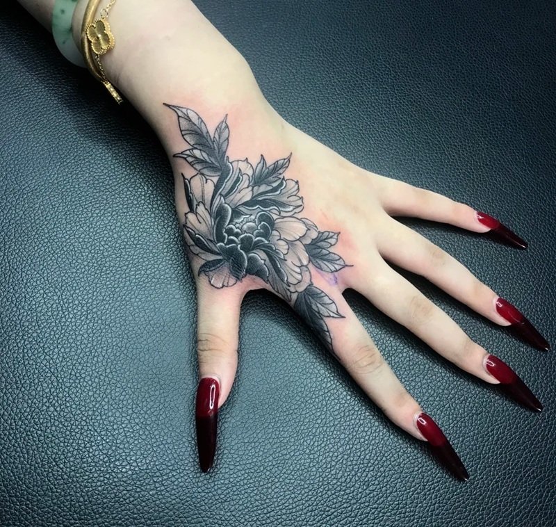 hình xăm bàn tay 18