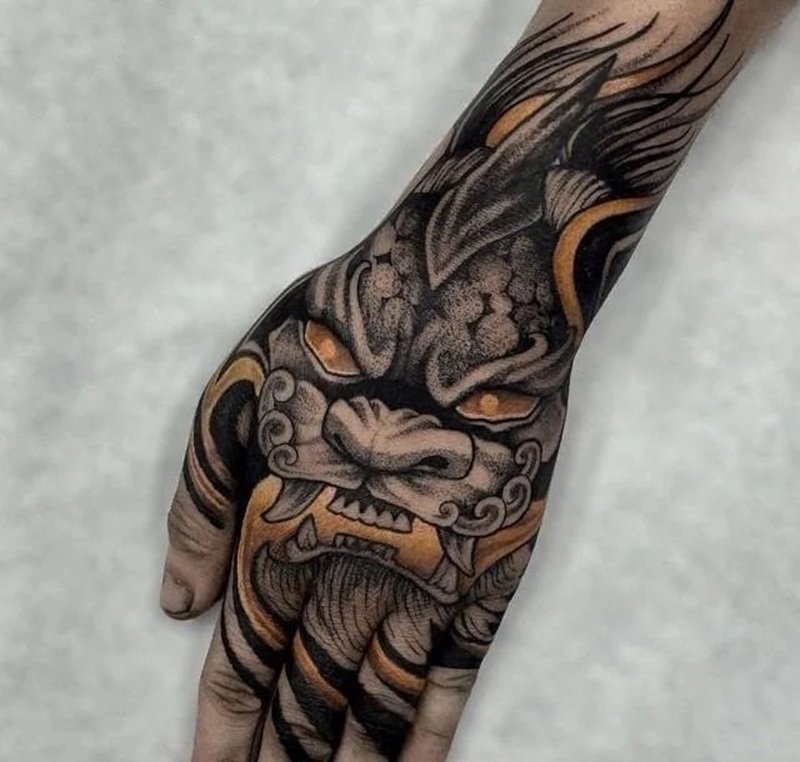 hình xăm bàn tay 23