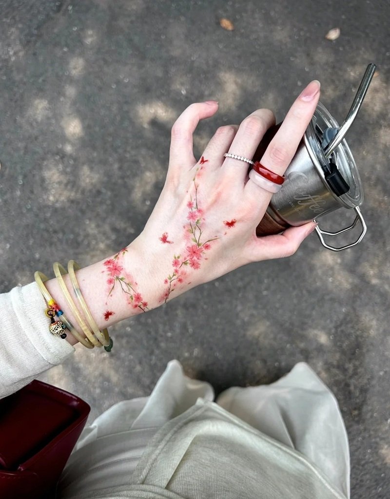 hình xăm bàn tay 27