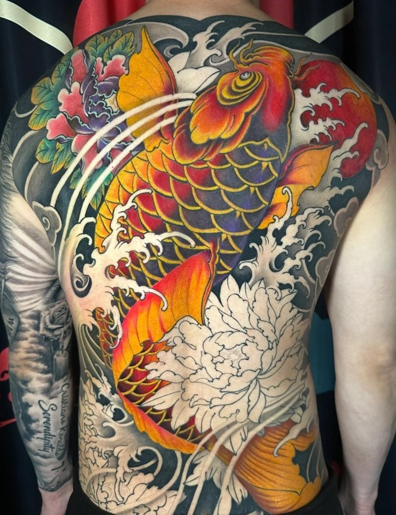 hình xăm cá chép full lưng 10