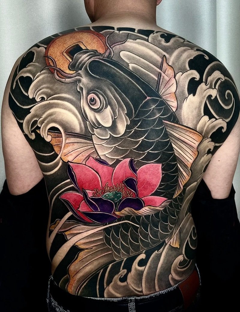 hình xăm cá chép full lưng 14