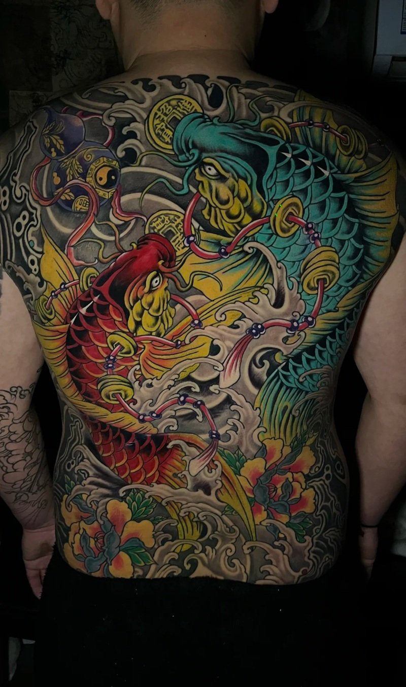 hình xăm cá chép full lưng 16