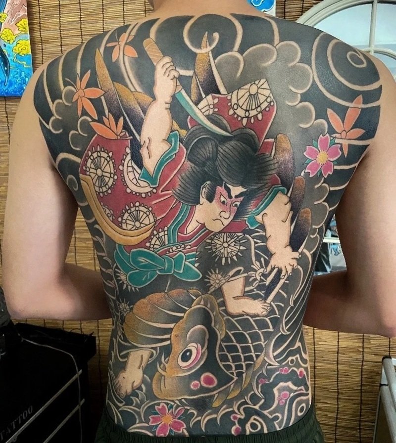 hình xăm cá chép full lưng 23