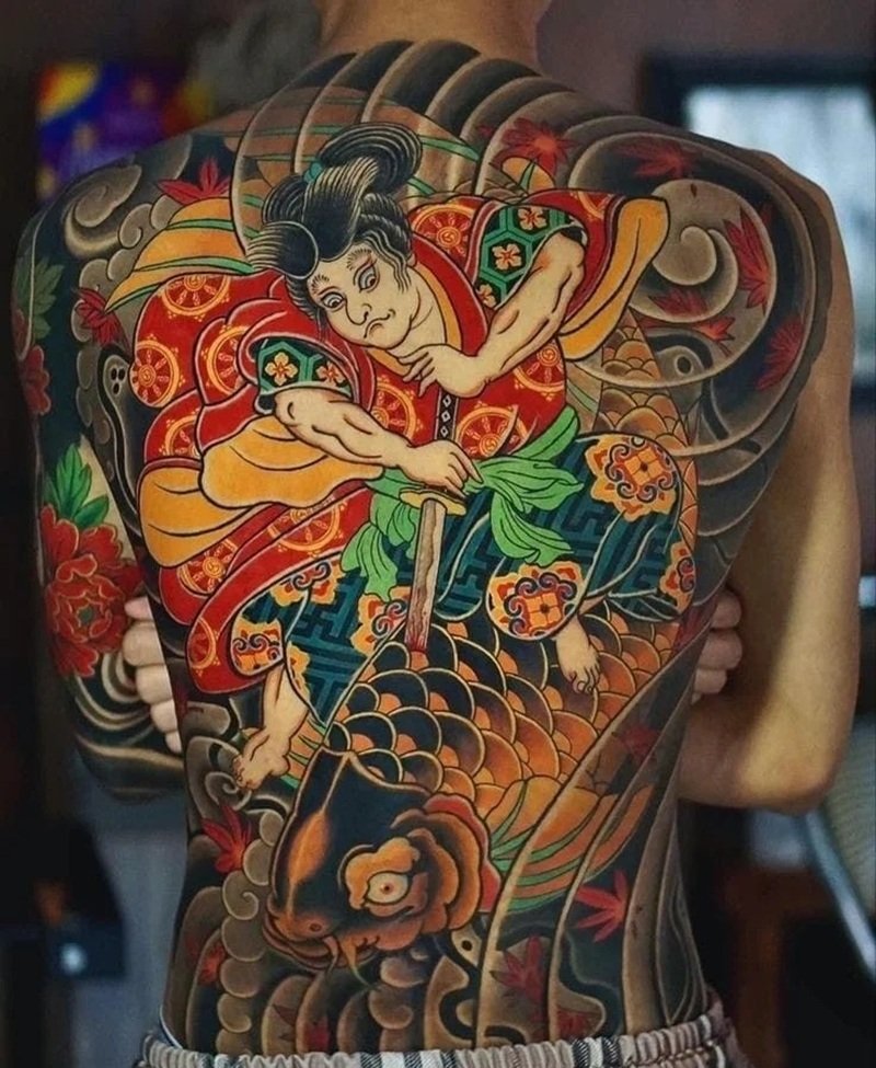 hình xăm cá chép full lưng 33