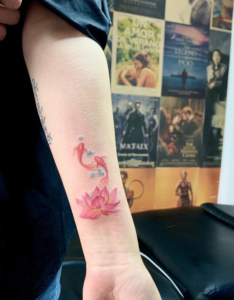 hình xăm cá chép hoa sen 24