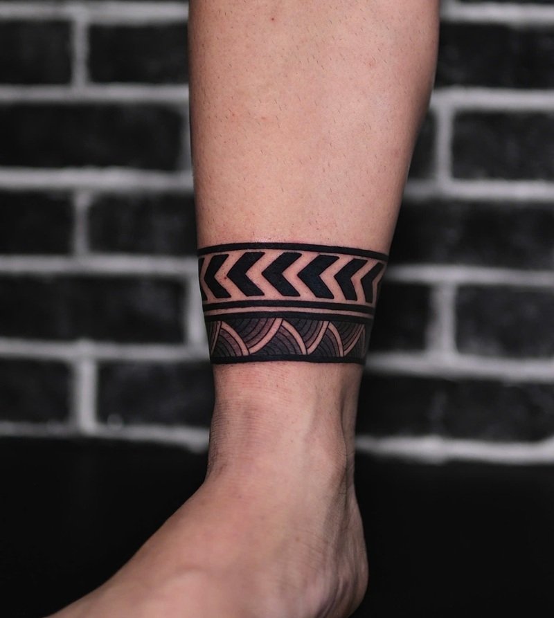 hình xăm cổ chân 4