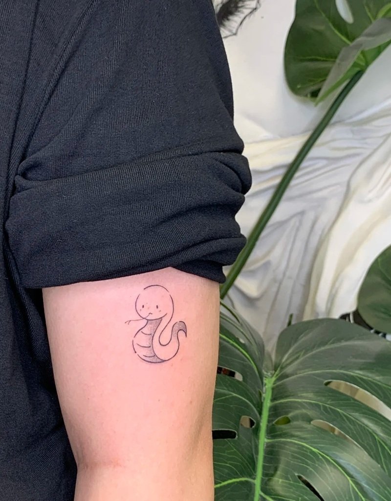 hình xăm con rắn cute