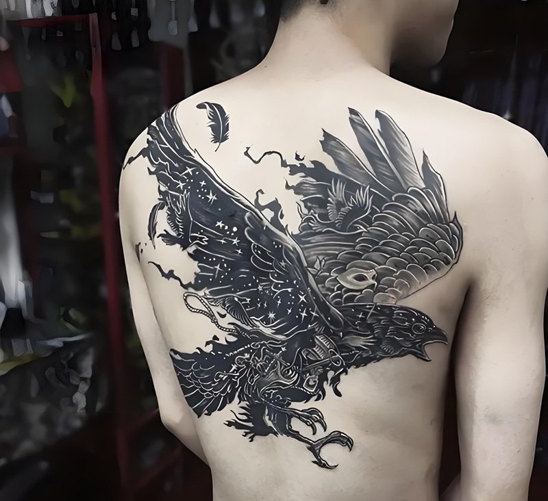 hình xăm đại bàng sau lưng 20