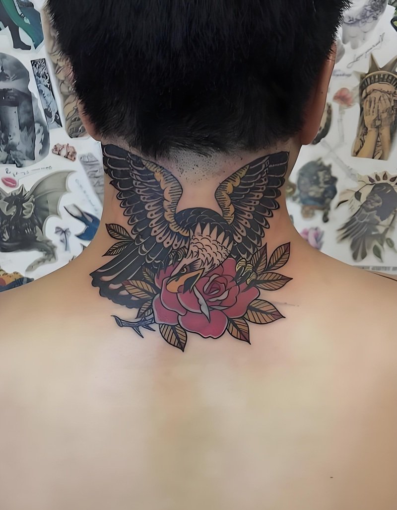 hình xăm đại bàng sau lưng 22