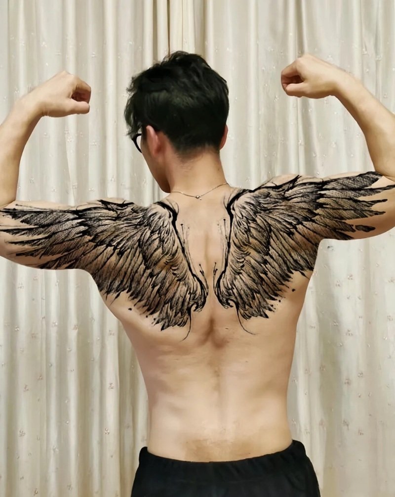 hình xăm đại bàng sau lưng 30