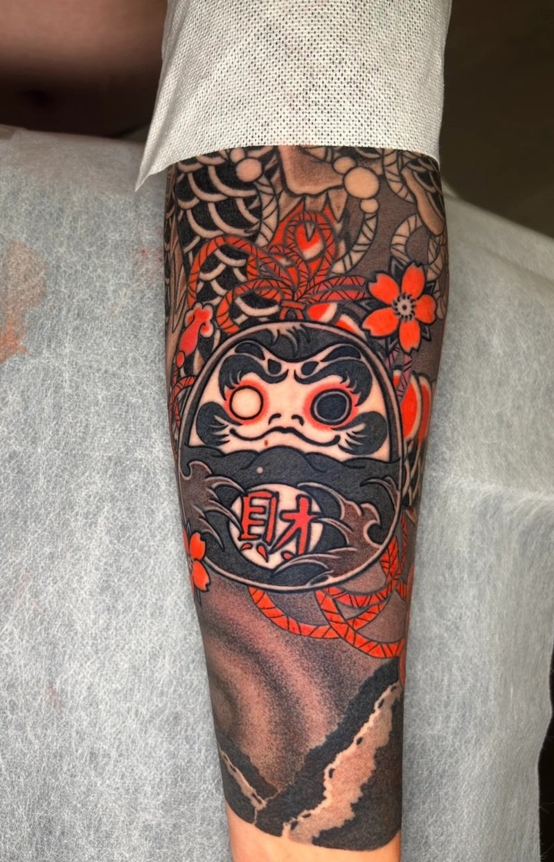 hình xăm daruma 23