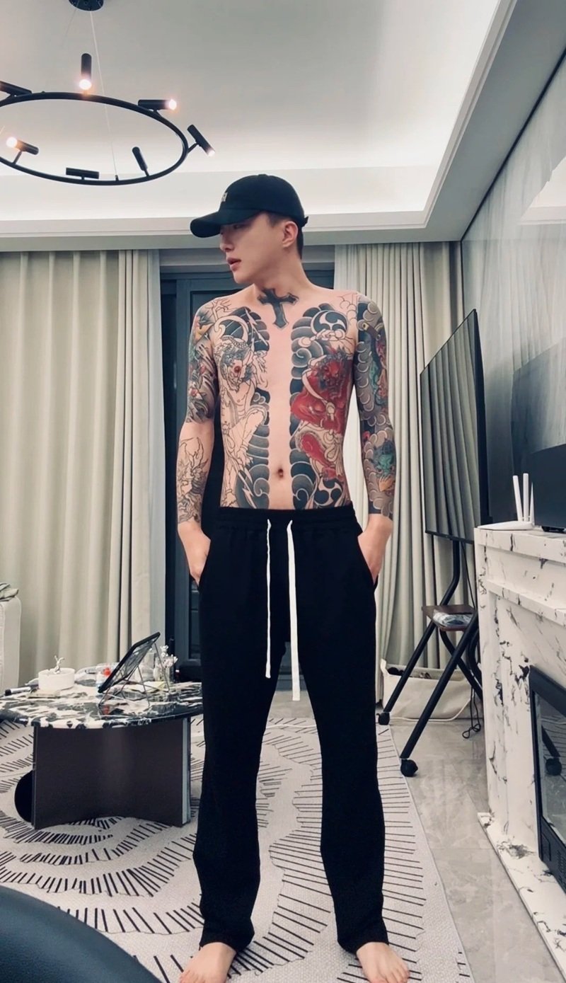 hình xăm full bụng nam 19