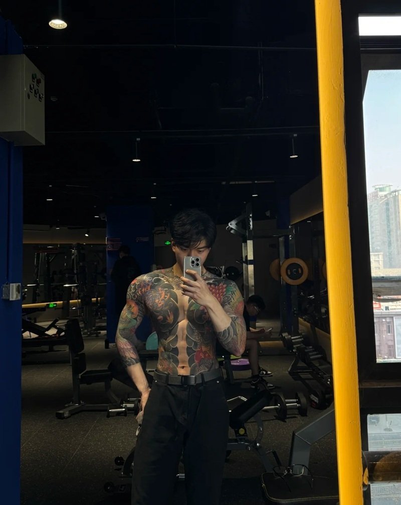 hình xăm full bụng nam 39