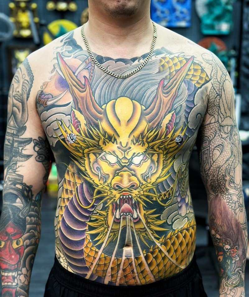 hình xăm full bụng nam 4