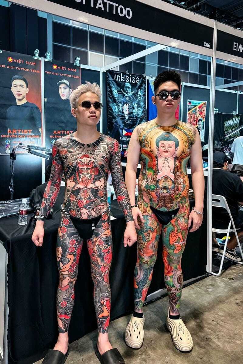 Hình ảnh tattoo full bụng nam đậm chất nghệ thuật mạnh mẽ