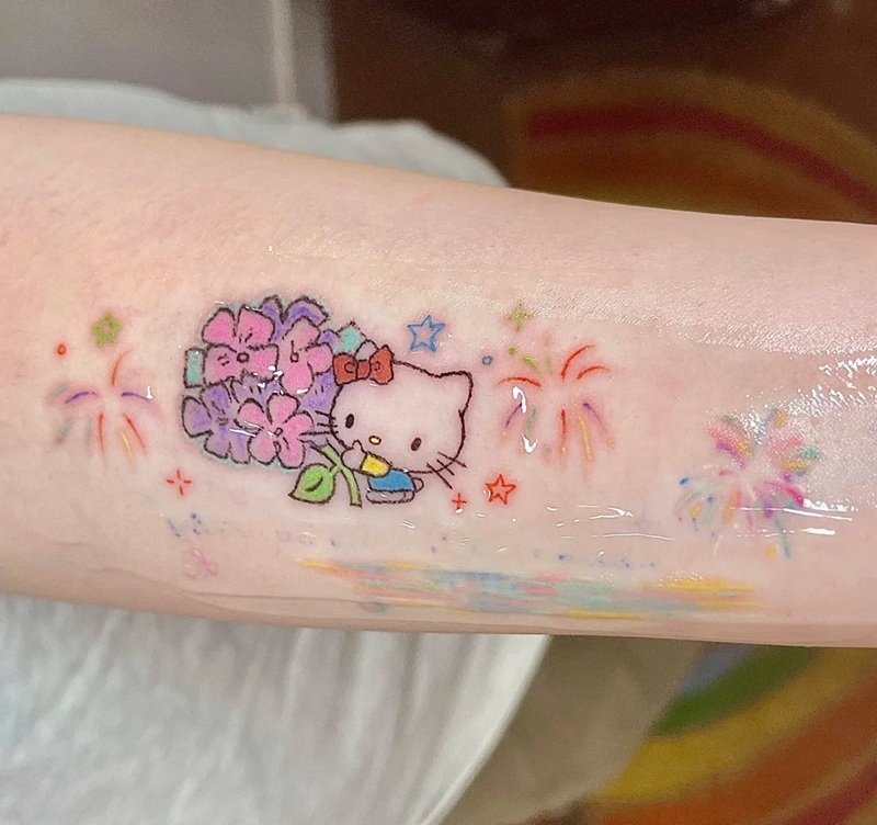 hình xăm hello kitty 16