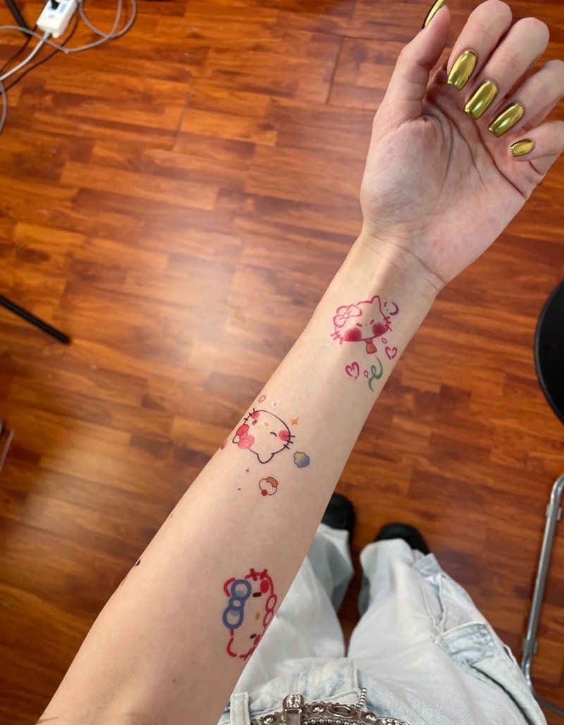 hình xăm hello kitty 25